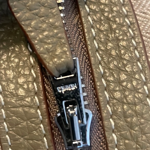 Hermes soft leather nice stench no damage gray color - Picture 5 of 13